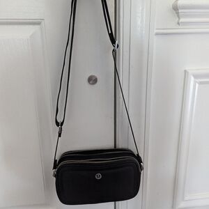 Lululemon Crossbody Camera Bag 2L